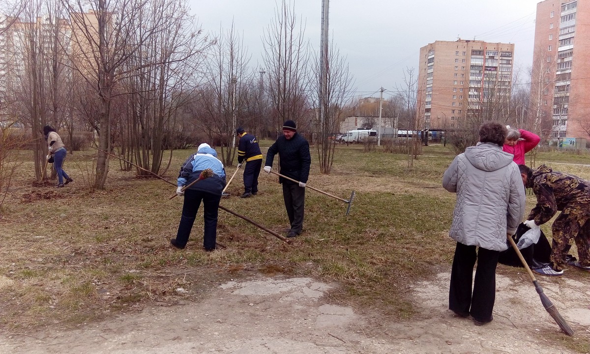 Продолжаются субботники в Московском районе 24.04.2017