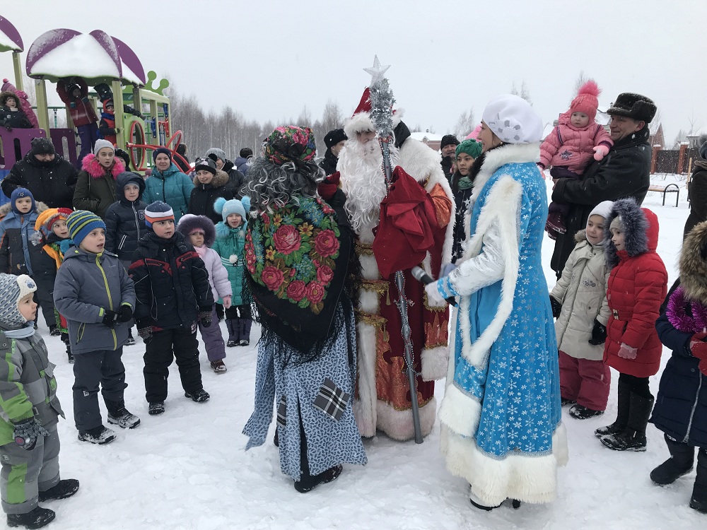 В ТОСах Октябрьского района в самом разгаре праздники, посвященные Новому году