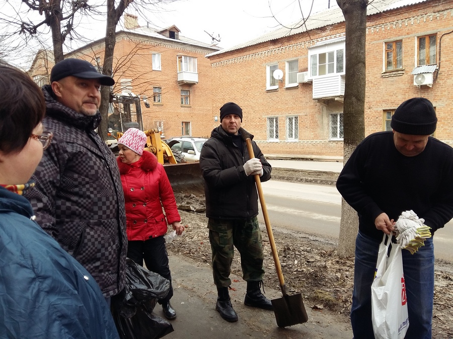 В Железнодорожном районе города состоялся субботник