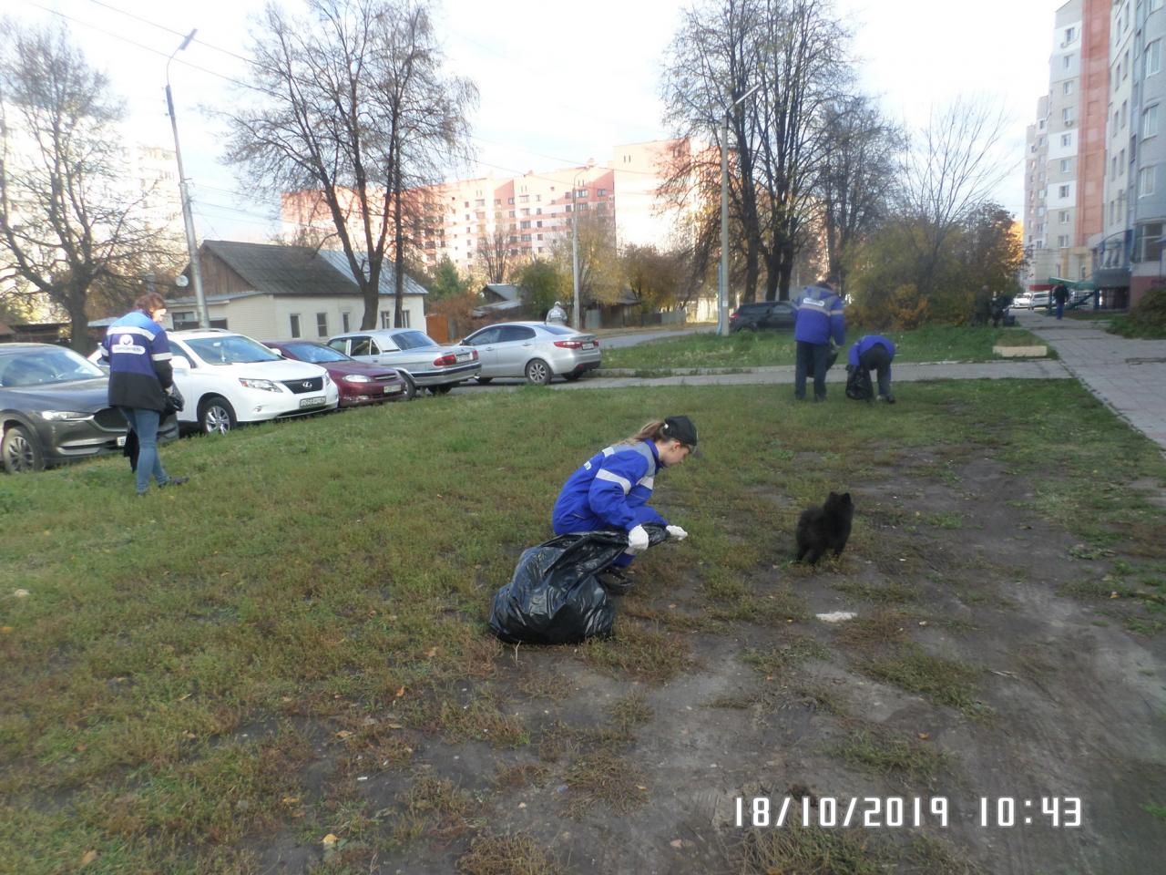 В Железнодорожном районе проходят субботники