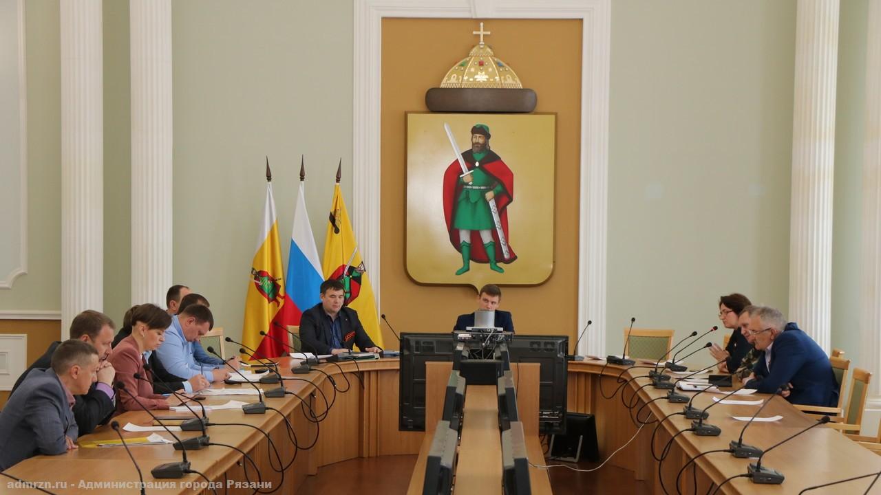 В администрации города прошло заседание рабочей группы по дорожному хозяйству