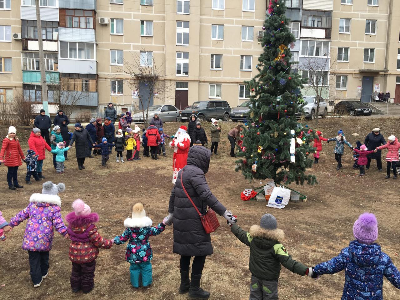 В поселке "Южный" прошла Новогодняя елка