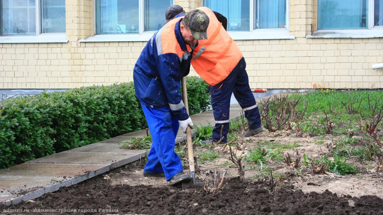 Уборка городских территорий продолжится в выходные и праздничные дни