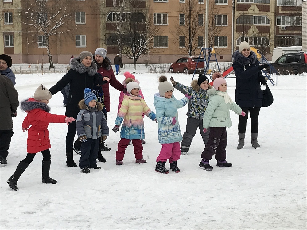 В Мамином сквере состоялся День матери