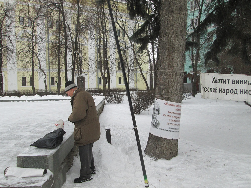 В Октябрьском районе продолжается работа  по контролю за проведением публичных мероприятий