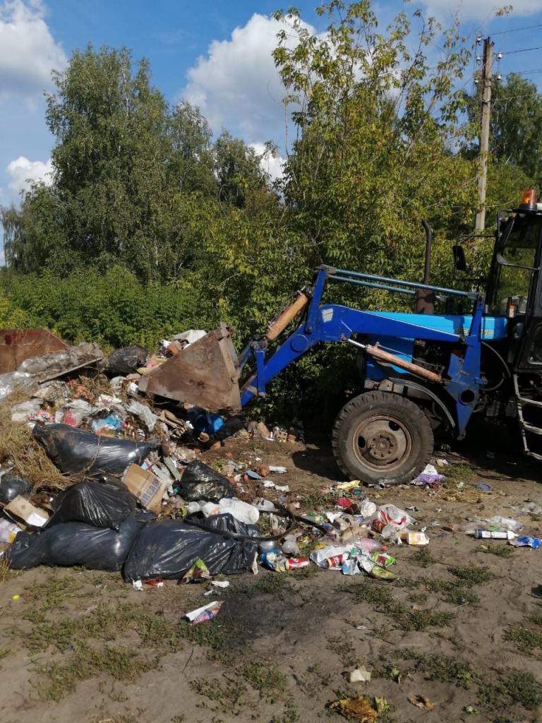 Организованы работы по ликвидации несанкционированной свалки в Солотче 25.08.2020