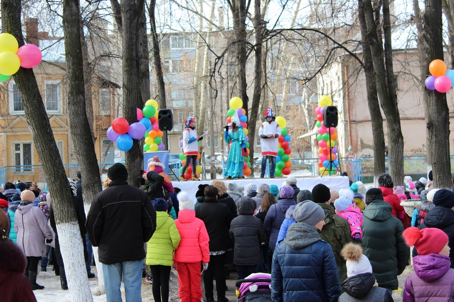 Жители Керамзавода проводили зиму