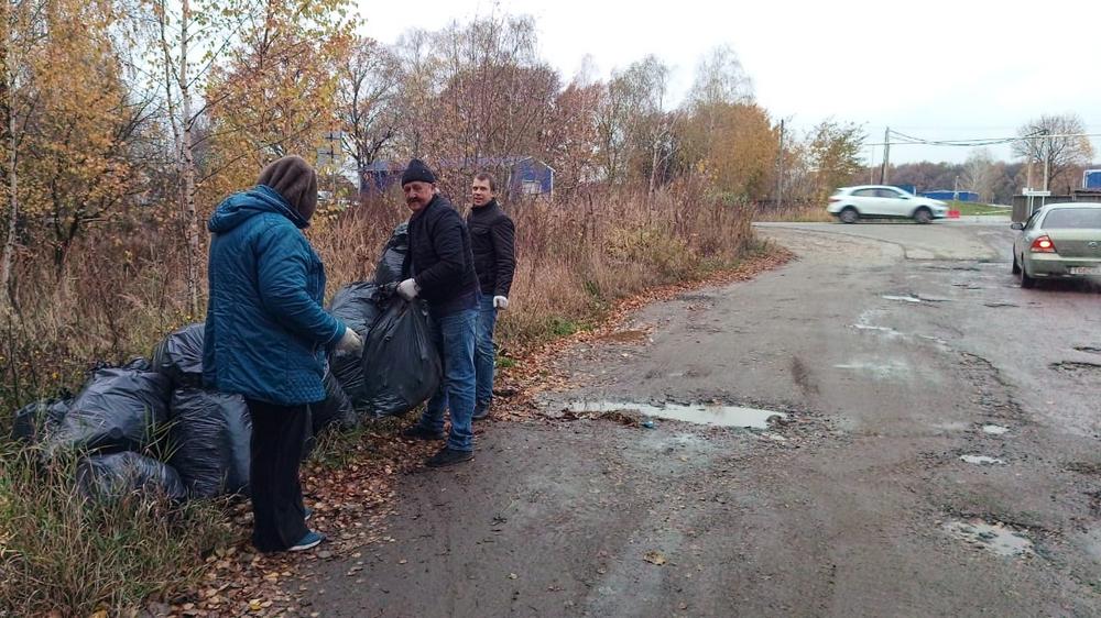 В Октябрьском районе проводятся работы по благоустройству территорий