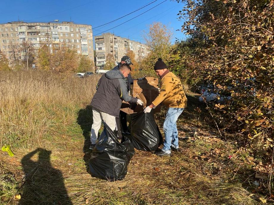 Работники МКУ "УДТ города Рязани" приняли участие в субботнике