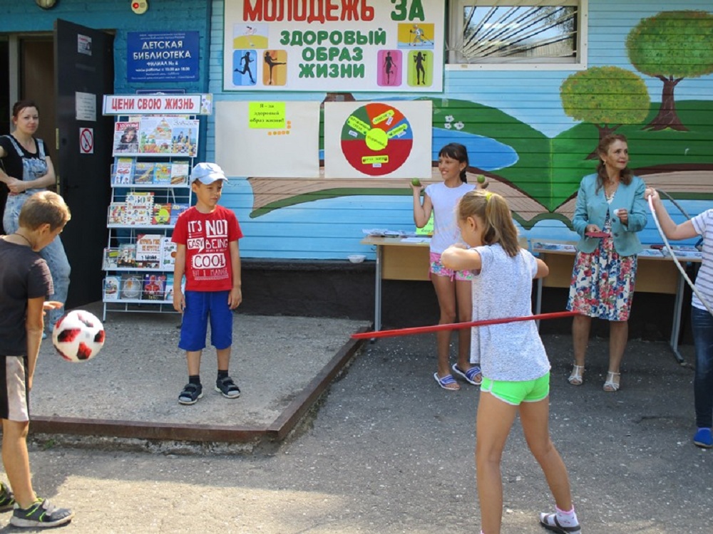 В Октябрьском районе проходит уличная акция «Молодежь за ЗОЖ!»