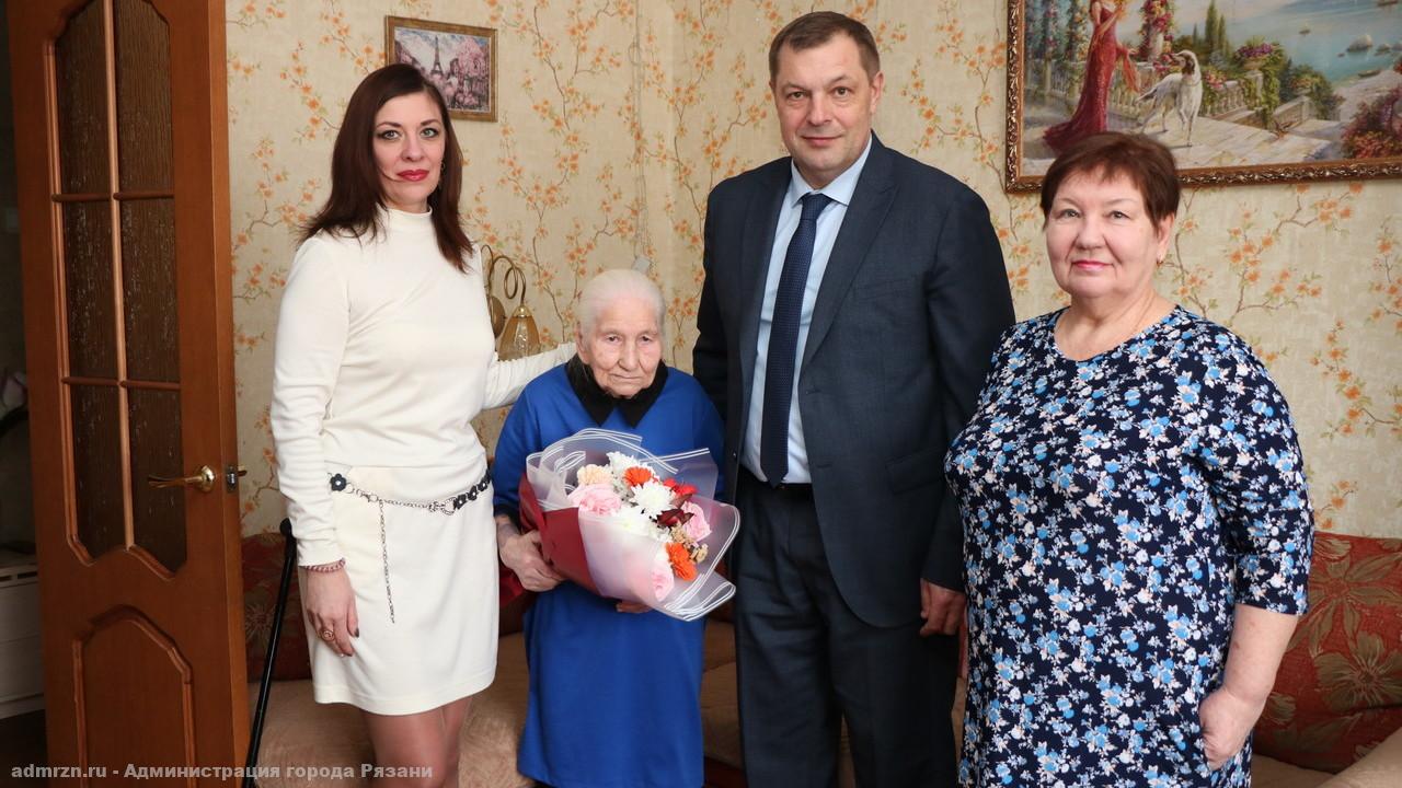 В Год семьи Анне Лукьяновне Лакаткиной исполнилось 103 года