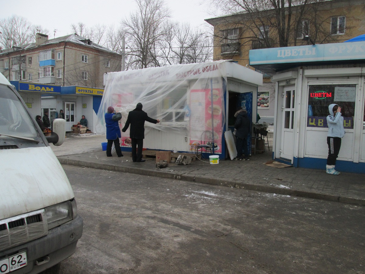 Префектурой Октябрьского района выявлены нарушения правил торговли