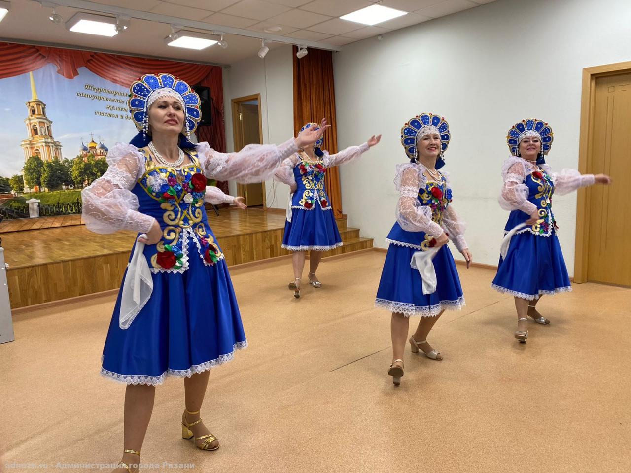 В Доме «ТОС» прошел праздничный концерт, приуроченный к празднованию Международного женского дня