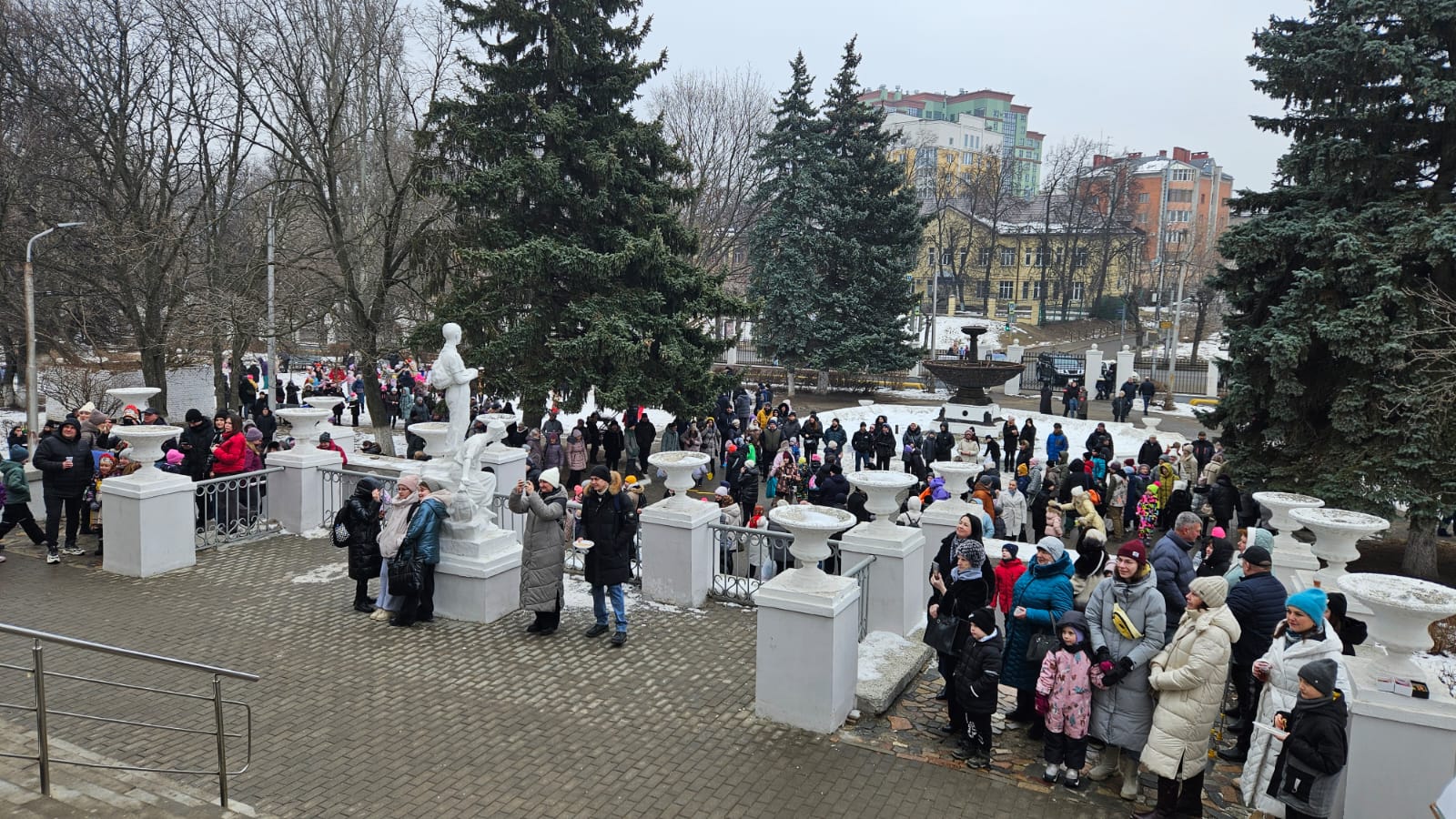  Масленичное гуляние прошло в сквере Рязанского городского Дворца детского творчества